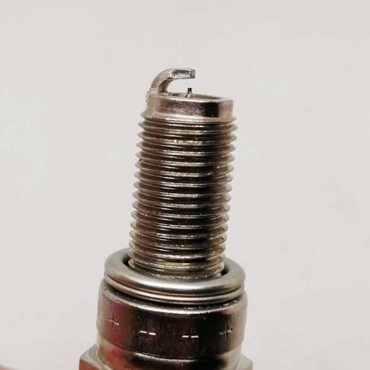 Bujia de Iridium para motos compatible NGK CR8EIX Hilo 10 DENSO IU24 - Imagen 3